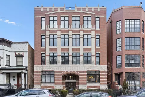 540 W Oakdale Ave #4W, Chicago, IL 60657