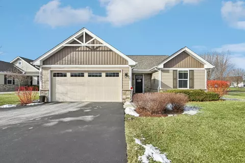 2785 Gains Ct, Yorkville, IL 60560