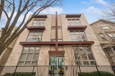 2521 N Ashland Ave #2S, Chicago, IL 60614