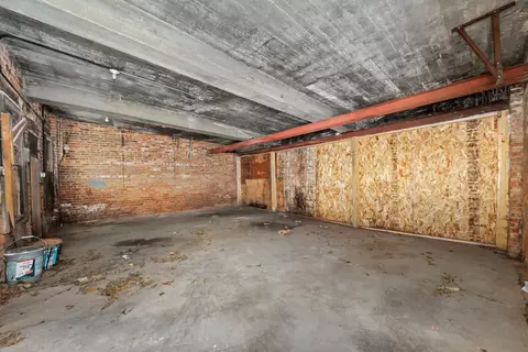 Other - Undisclosed, Chicago, IL 60649 photo 2 of 2