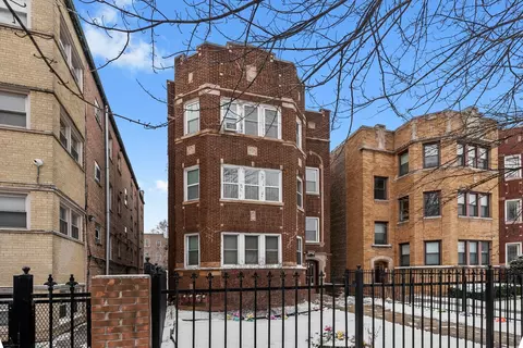 Exterior - Undisclosed, Chicago, IL 60649 photo 3 of 7