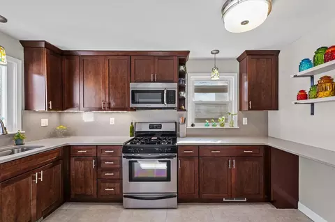 Kitchen - 11 Normandy Pl, Champaign, IL 61821 photo 5 of 6