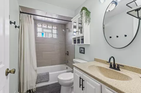 Bath - 11 Normandy Pl, Champaign, IL 61821 photo 1 of 1