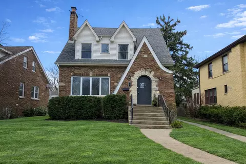 1004 Peale Ave, Park Ridge, IL 60068