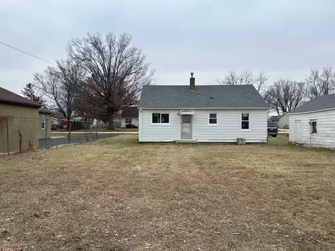 Exterior - 4715 50th Ave, Moline, IL 61265 photo 2 of 5