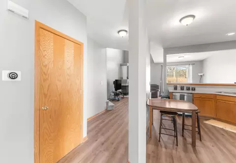 Entry Way - Undisclosed, Aurora, IL 60504 photo 1 of 4