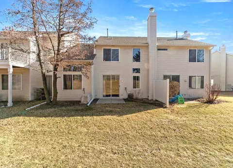 Exterior - Undisclosed, Aurora, IL 60504 photo 4 of 7