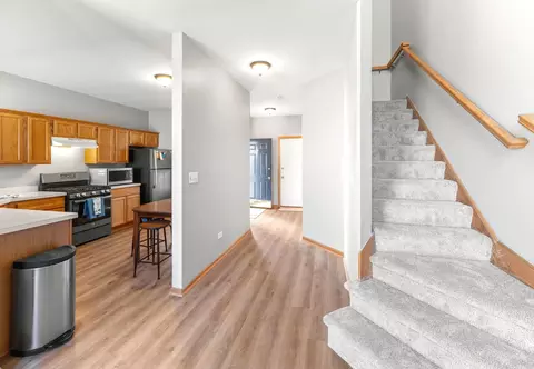 Entry Way - Undisclosed, Aurora, IL 60504 photo 2 of 4