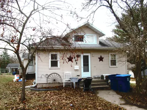 803 Madison Ave, Dixon, IL 61021
