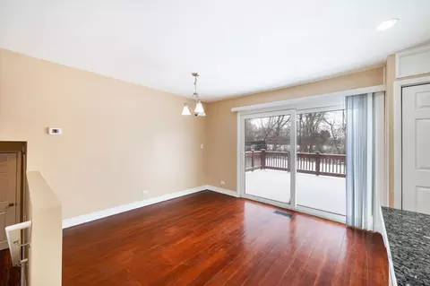 920 Valley Stream Dr, Wheeling, IL 60090 photo 7