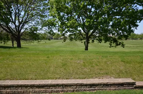 Exterior - Undisclosed, Aurora, IL 60502 photo 5 of 6