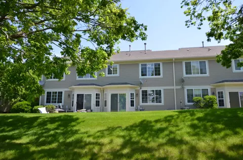 Exterior - Undisclosed, Aurora, IL 60502 photo 3 of 6
