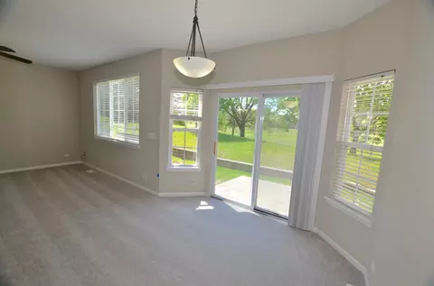 Living - Undisclosed, Aurora, IL 60502 photo 5 of 7