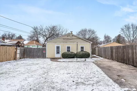 Exterior - 1235 Talma St, Aurora, IL 60505 photo 3 of 3