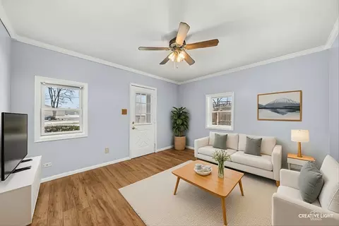 Living - 1235 Talma St, Aurora, IL 60505 photo 1 of 3