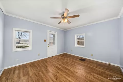 Living - 1235 Talma St, Aurora, IL 60505 photo 3 of 3