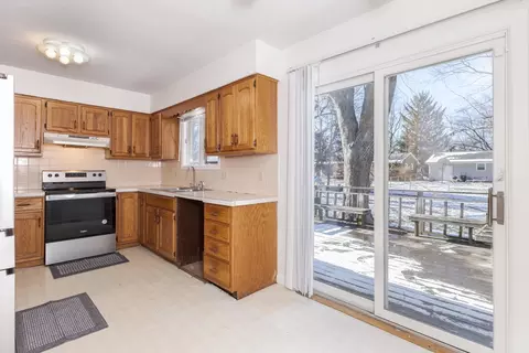 1208 Gettysburg Dr, Bloomington, IL 61704 photo 3