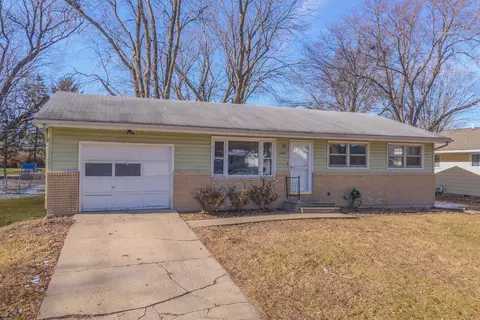 1208 Gettysburg Dr, Bloomington, IL 61704 photo 10