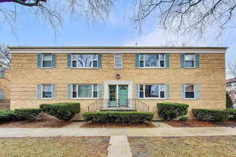 1039 Randolph St #1W, Oak Park, IL 60302
