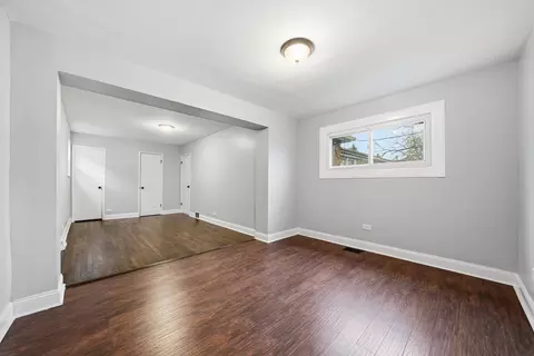 Living - 9019 S Normal Ave, Chicago, IL 60620 photo 4 of 5