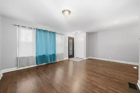 Living - 9019 S Normal Ave, Chicago, IL 60620 photo 3 of 5