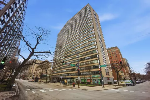 2930 N Sheridan Rd #1912, Chicago, IL 60657