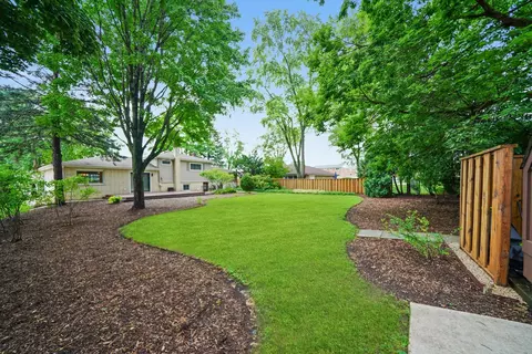 5 N260 Eagle Ter, Itasca, IL 60143 photo 25
