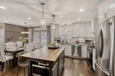 Kitchen - 4110 Rivertowne Dr, Plainfield, IL 60586 photo 3 of 4