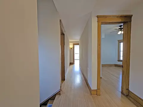 Entry Way - 836 E 52nd St, Chicago, IL 60615 photo 6 of 7