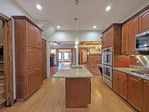 Kitchen - 836 E 52nd St, Chicago, IL 60615 photo 3 of 3