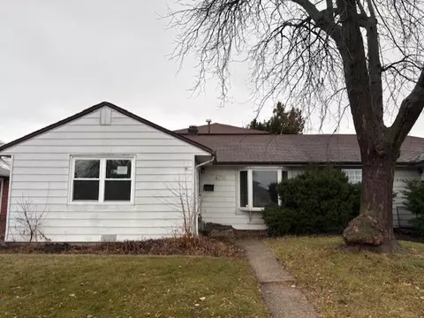 4710 W 88th Pl, Hometown, IL 60456