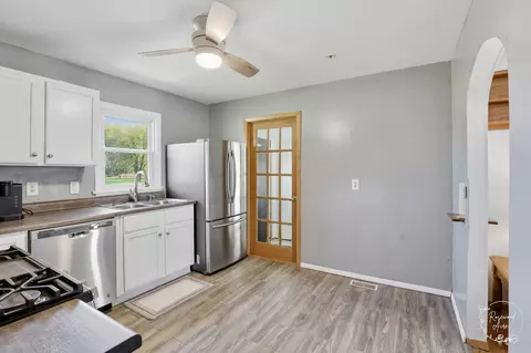 Kitchen - 1769 W 2000s Rd, Kankakee, IL 60901 photo 2 of 2