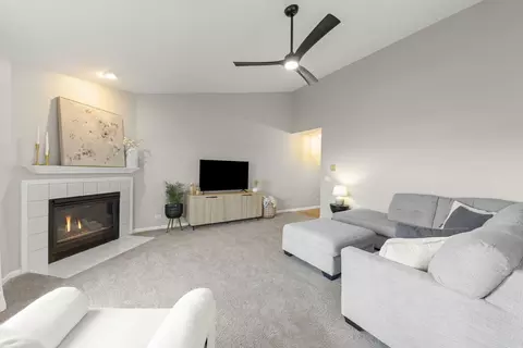Living - 809 Constance Ln #809, Sycamore, IL 60178 photo 2 of 2