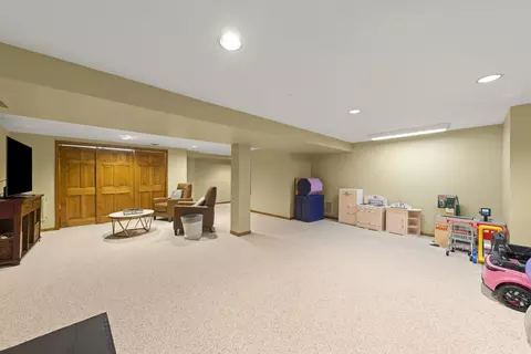 Other - 2042 Richton Dr, Wheaton, IL 60189 photo 6 of 7
