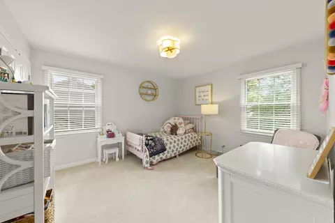 Bedroom - 2042 Richton Dr, Wheaton, IL 60189 photo 5 of 6