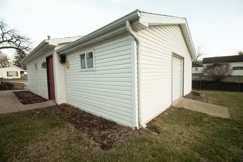 219 Willett Ave, Dixon, IL 61021 photo 29