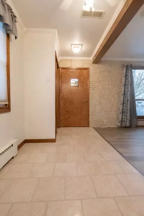 219 Willett Ave, Dixon, IL 61021 photo 7