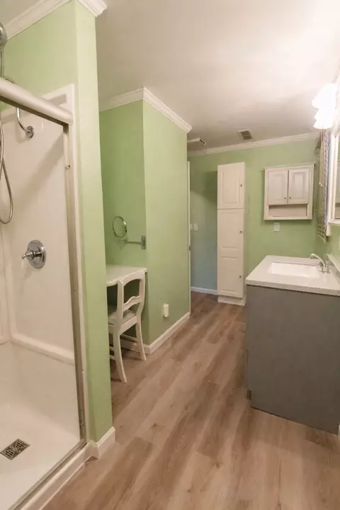 219 Willett Ave, Dixon, IL 61021 photo 3