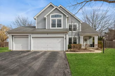 6 Morningside Ct, Lake In The Hills, IL 60156