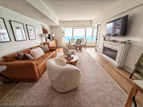 Living - 175 E Delaware Pl #5808, Chicago, IL 60611 photo 4 of 5