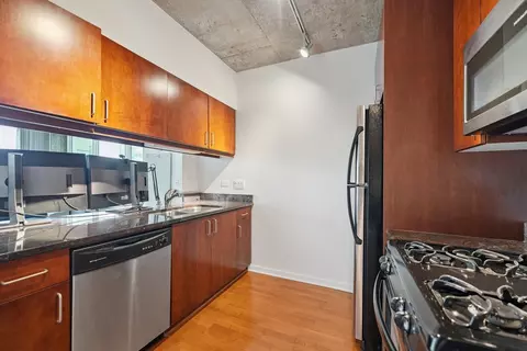 Kitchen - 611 S Wells St #1908, Chicago, IL 60607 photo 1 of 2