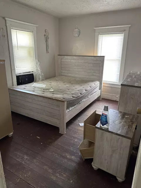 Bedroom - 312 S Evergreen Ave, Kankakee, IL 60901 photo 2 of 2