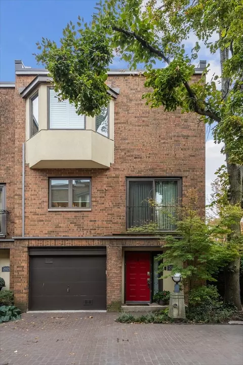 2023 N Halsted St #28, Chicago, IL 60614
