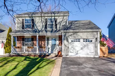 6291 Eagle Ridge Dr, Gurnee, IL 60031 photo 3