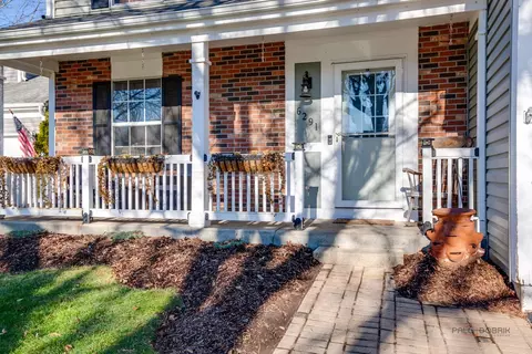 6291 Eagle Ridge Dr, Gurnee, IL 60031 photo 5