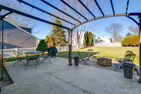 6291 Eagle Ridge Dr, Gurnee, IL 60031 photo 31
