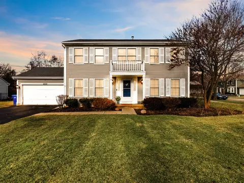 6930 Bennington Dr, Gurnee, IL 60031
