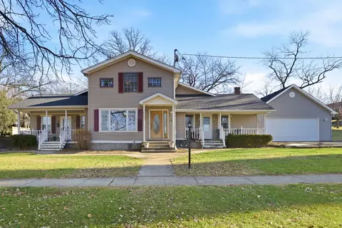 1120 S Hamilton St, Lockport, IL 60441