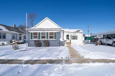 817 W Madison St, Pontiac, IL 61764
