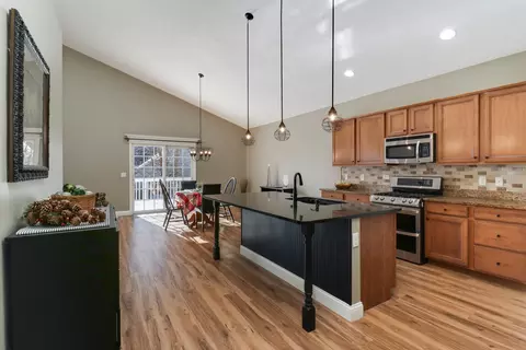 54 Yukon Cir, Bloomington, IL 61705 photo 5